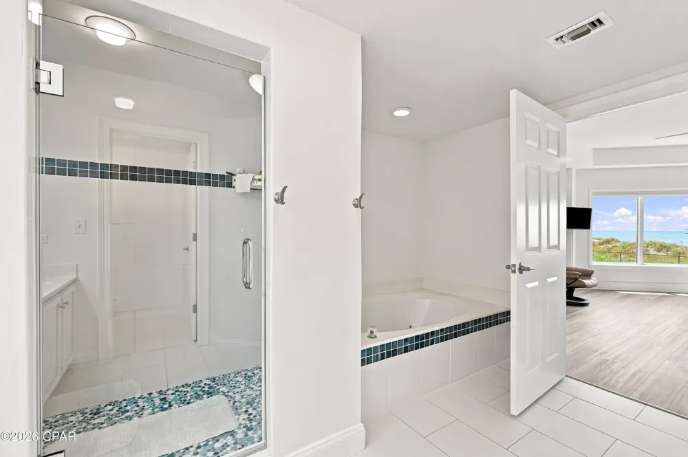 4421 Thomas Drive #101 Panama City, FL 32408