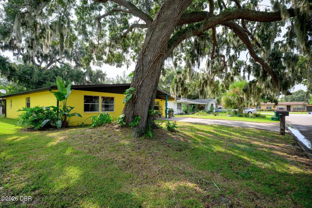 1003 Cherokee Ranch Road Holly Hill, FL 32117