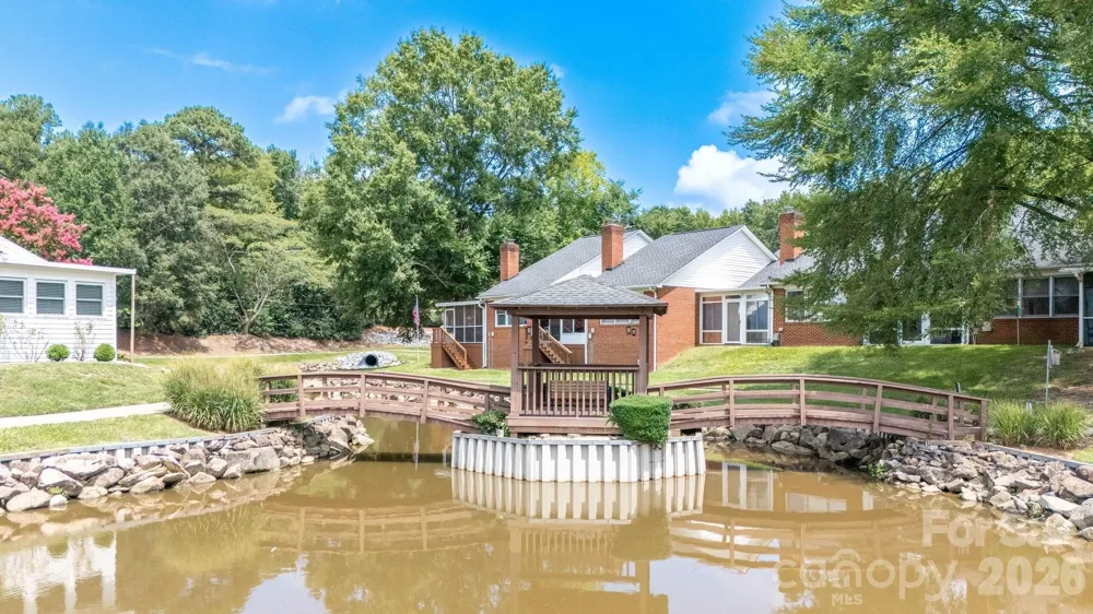 19940 Oak Leaf Circle Cornelius, NC 28031