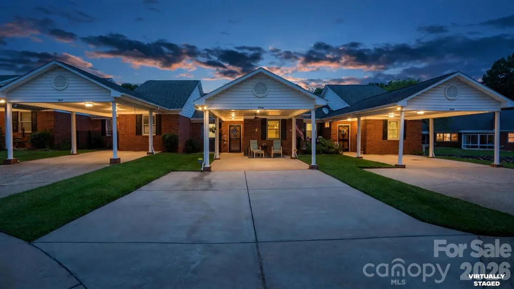 19940 Oak Leaf Circle Cornelius, NC 28031