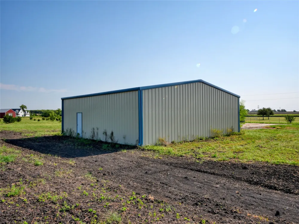 2944 CR-596 Nevada, TX 75173
