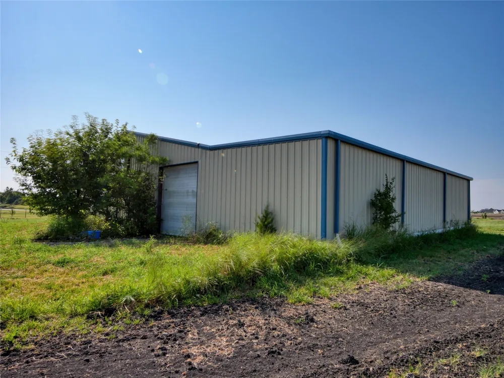 2944 CR-596 Nevada, TX 75173