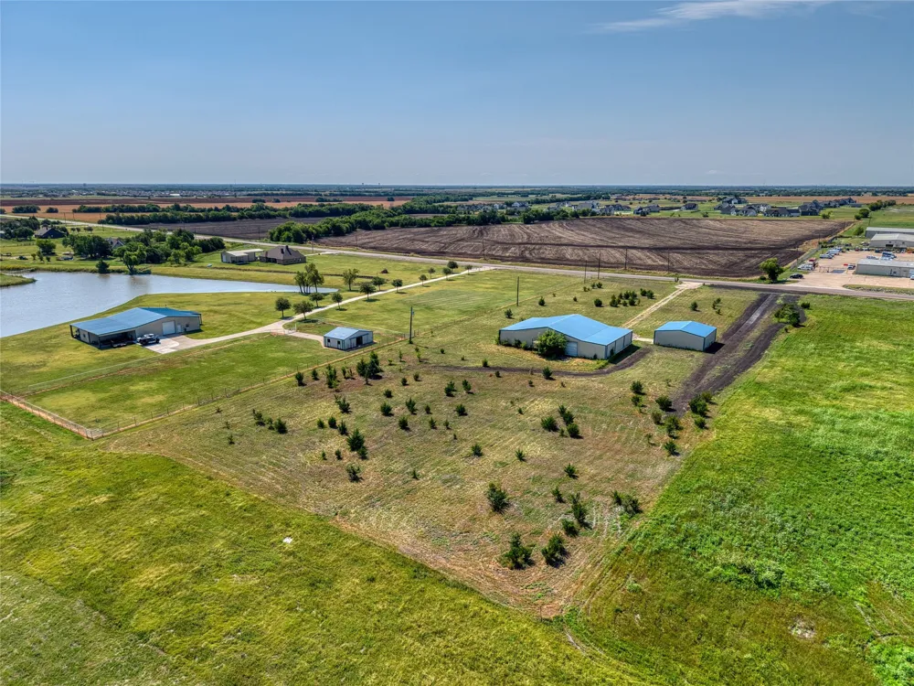 2944 CR-596 Nevada, TX 75173