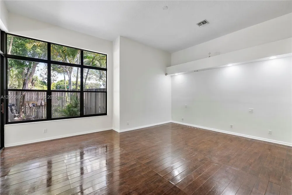 2449 NW 64th St Boca Raton, FL 33496