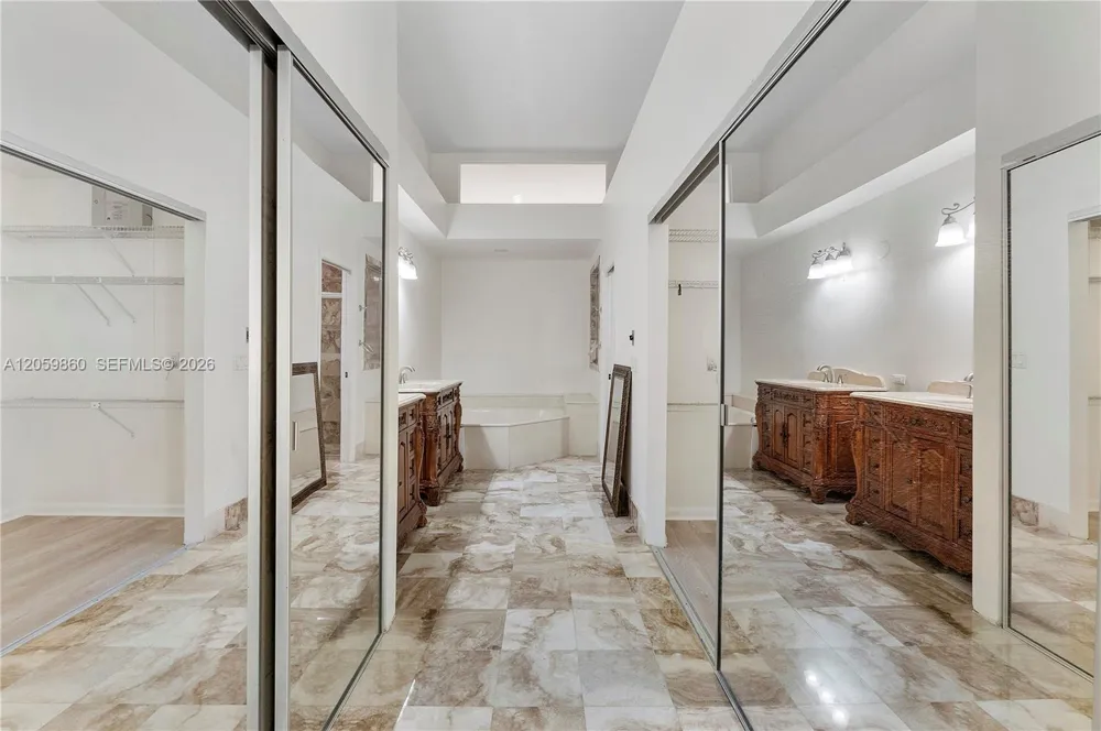 2449 NW 64th St Boca Raton, FL 33496