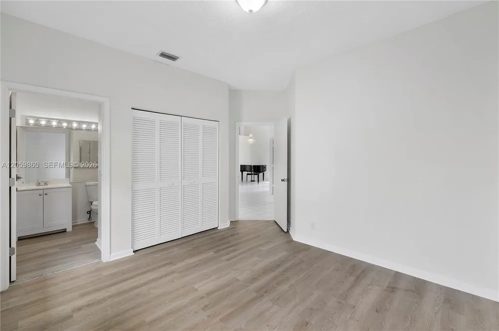 2449 NW 64th St Boca Raton, FL 33496