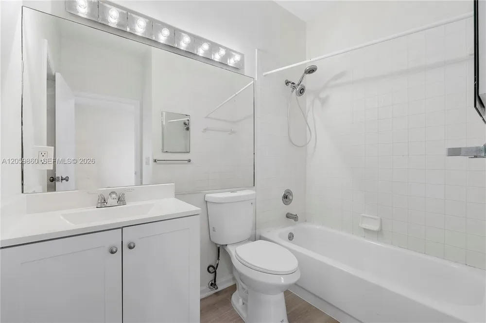 2449 NW 64th St Boca Raton, FL 33496