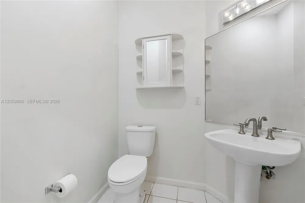 2449 NW 64th St Boca Raton, FL 33496