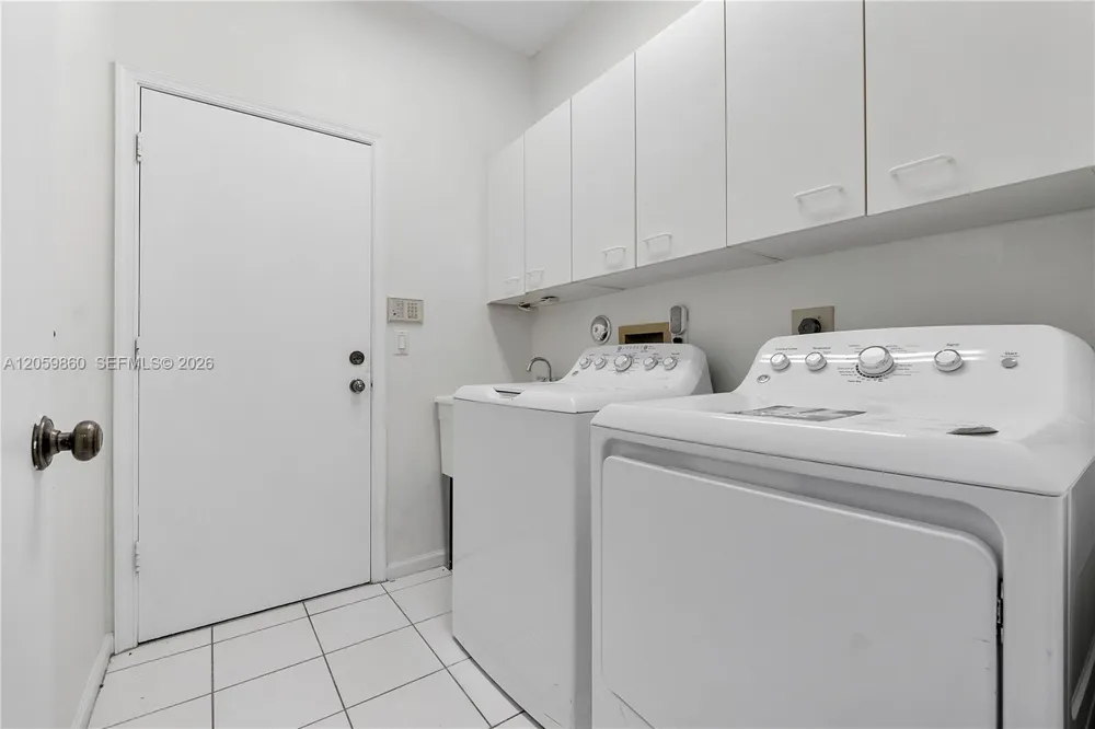 2449 NW 64th St Boca Raton, FL 33496