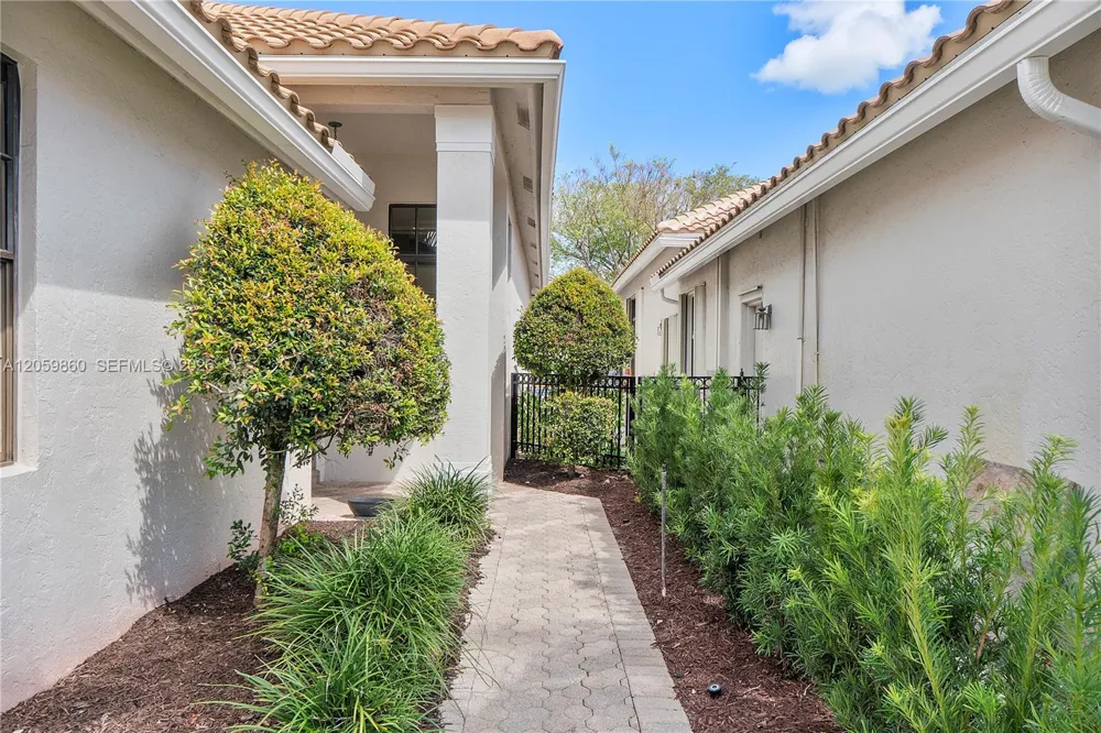 2449 NW 64th St Boca Raton, FL 33496