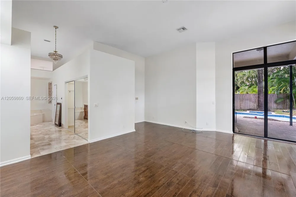 2449 NW 64th St Boca Raton, FL 33496