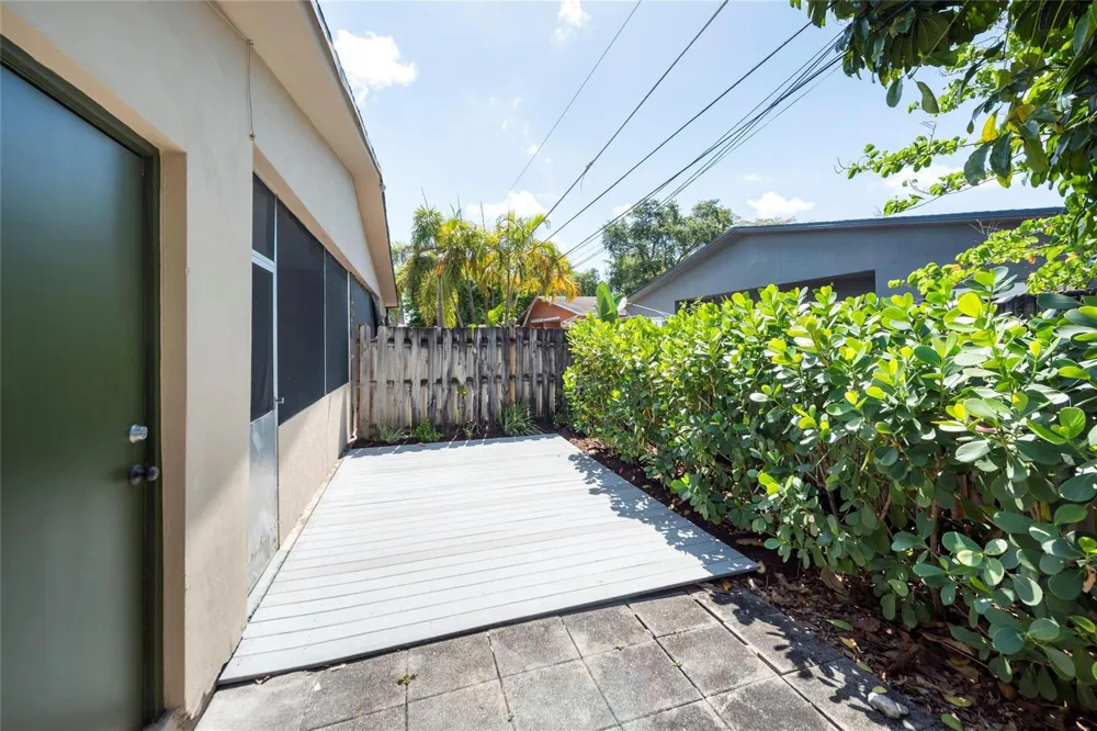 930 Mandarin Isle Fort Lauderdale, FL 33315