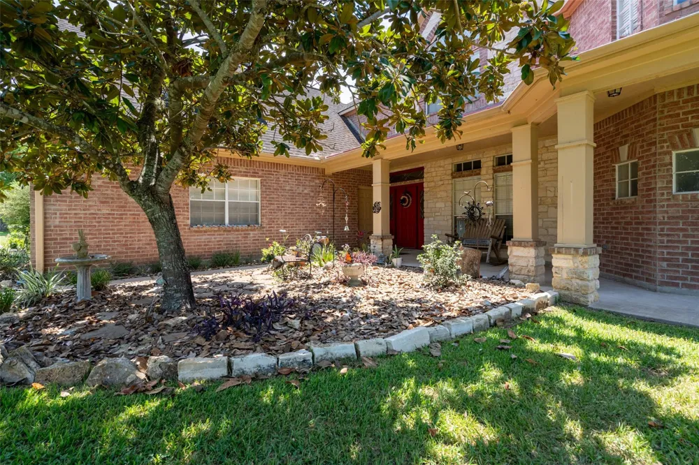 211 Brazos Hill Lane Sealy, TX 77474
