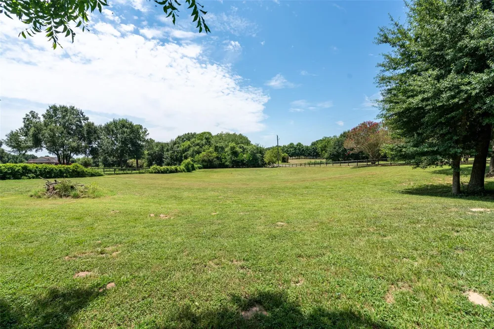 211 Brazos Hill Lane Sealy, TX 77474