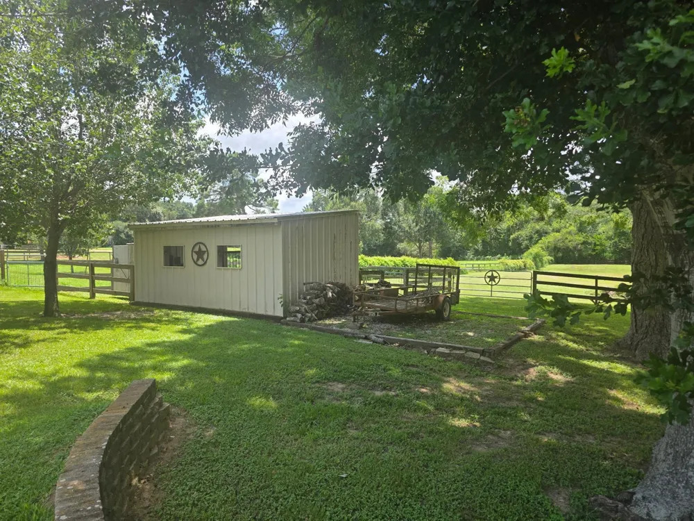 211 Brazos Hill Lane Sealy, TX 77474