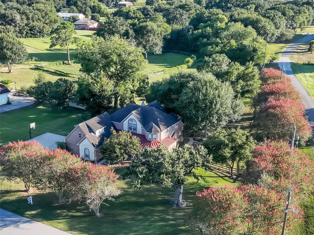 211 Brazos Hill Lane Sealy, TX 77474
