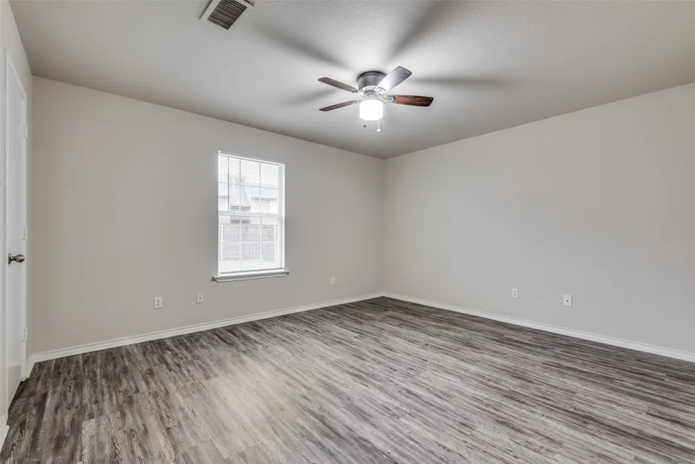 321 Queens Court S #B Mansfield, TX 76063