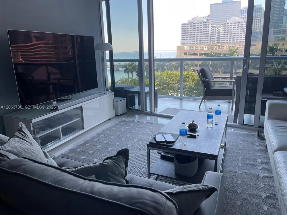 495 Brickell Ave #703 Miami, FL 33131