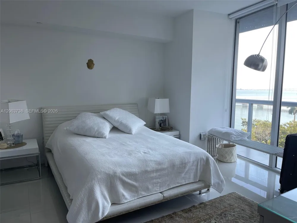 495 Brickell Ave #703 Miami, FL 33131