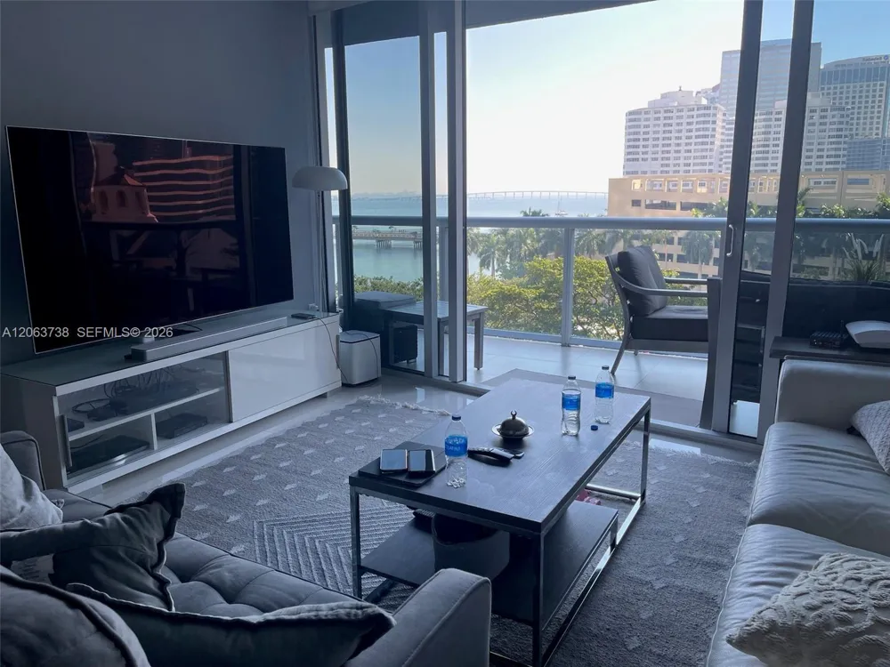 495 Brickell Ave #703 Miami, FL 33131
