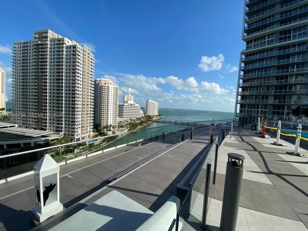 495 Brickell Ave #703 Miami, FL 33131