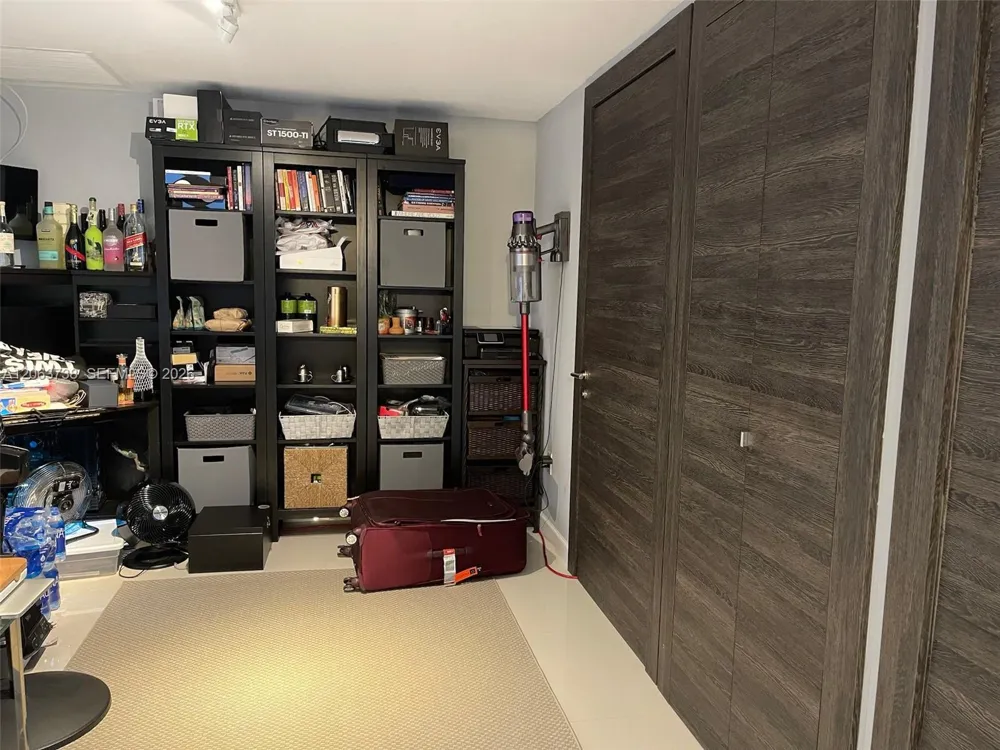 495 Brickell Ave #703 Miami, FL 33131