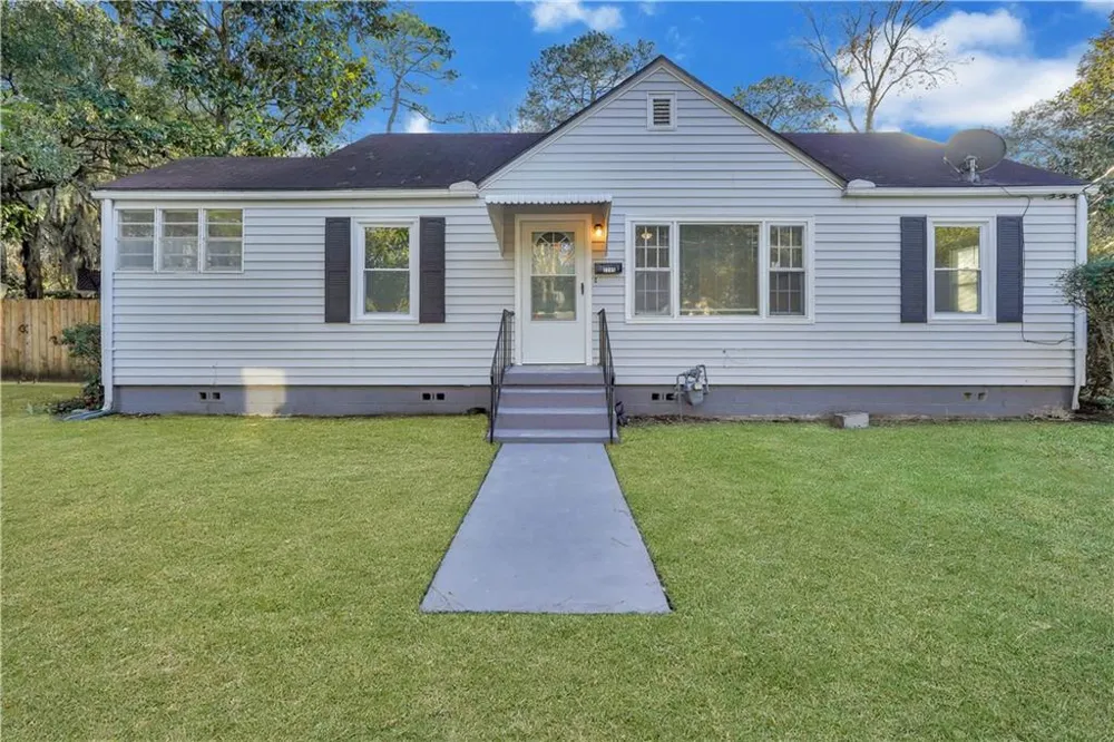 2205 Texas Avenue Savannah, GA 31404