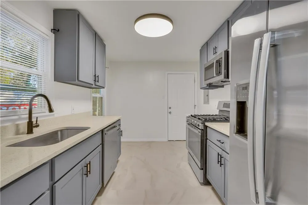2205 Texas Avenue Savannah, GA 31404