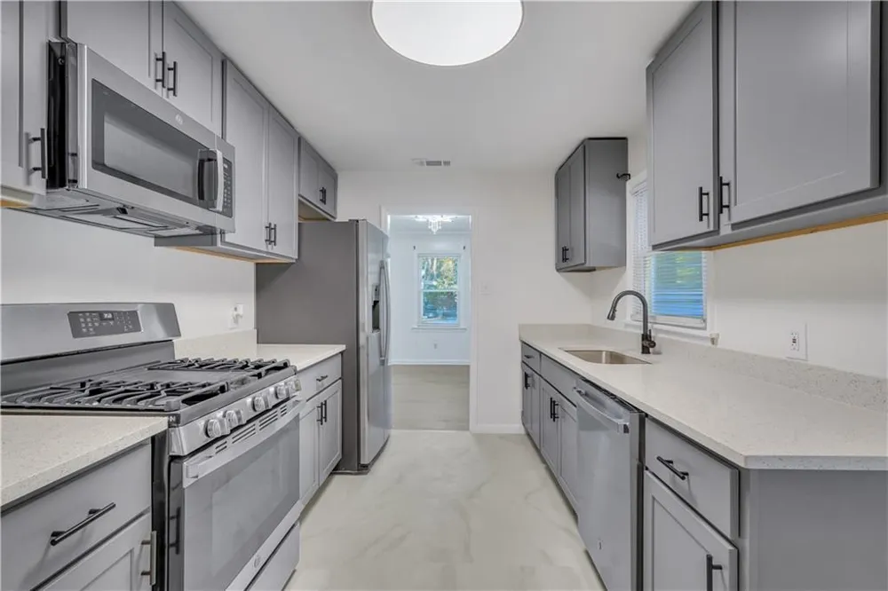 2205 Texas Avenue Savannah, GA 31404