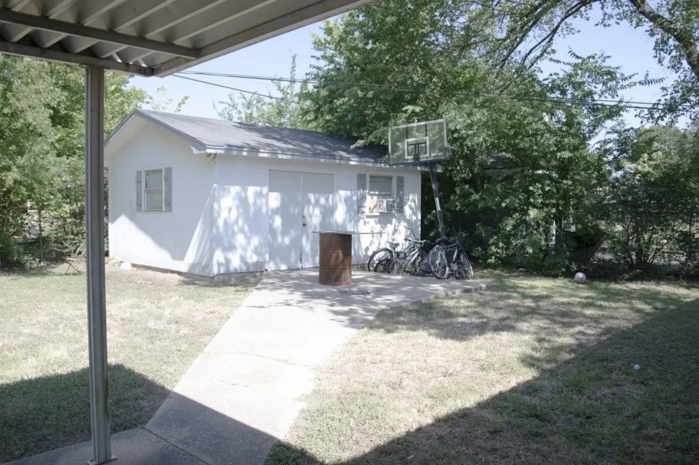 214 Red Bird Lane Mexia, TX 76667