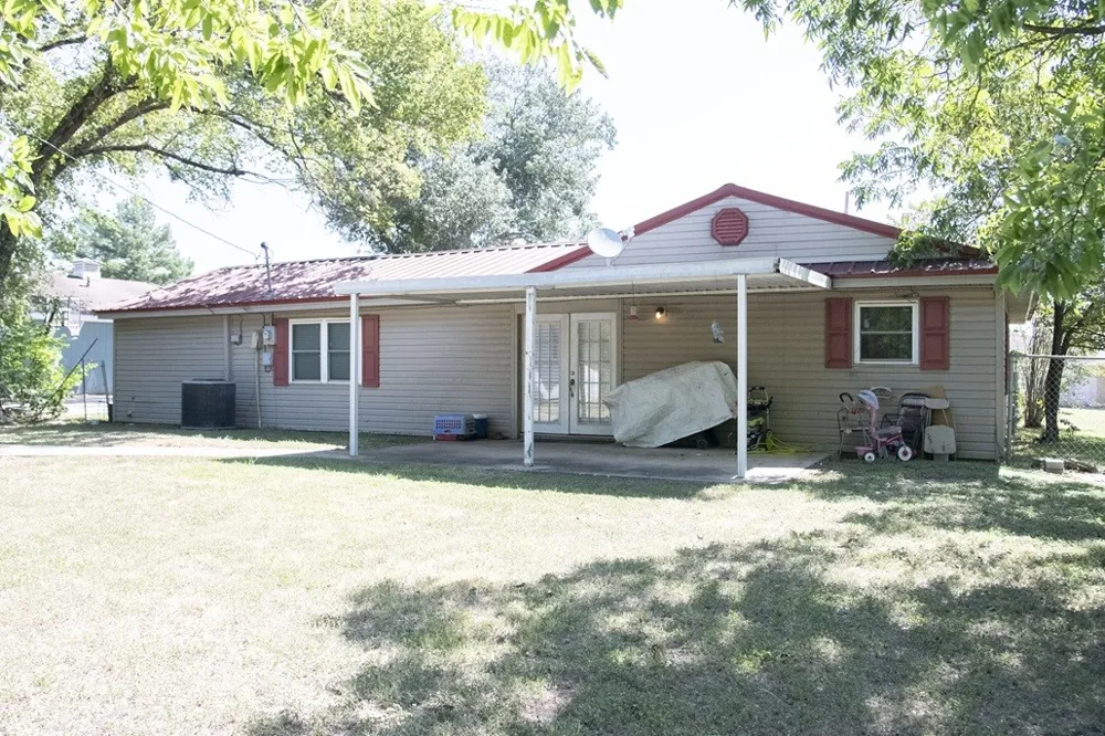 214 Red Bird Lane Mexia, TX 76667