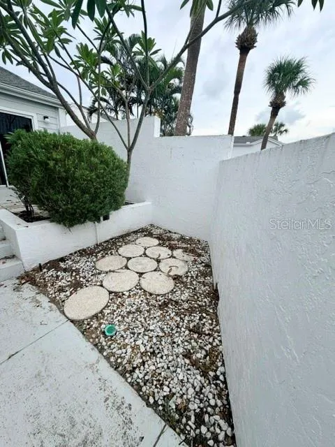 950 WATERSIDE LANE Bradenton, FL 34209