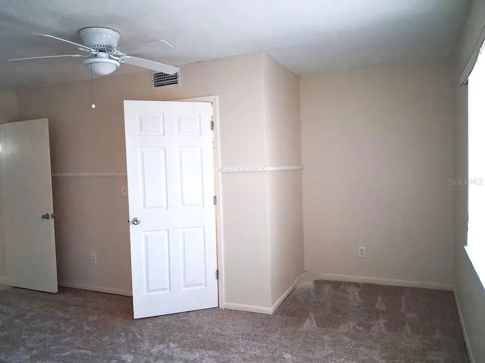 4744 AZALEA DRIVE #204 New Port Richey, FL 34652