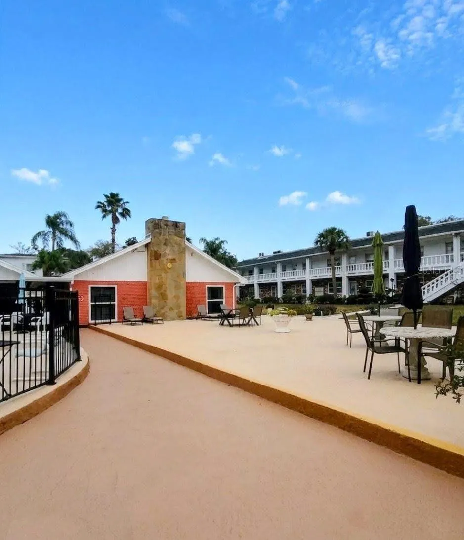 4744 AZALEA DRIVE #204 New Port Richey, FL 34652