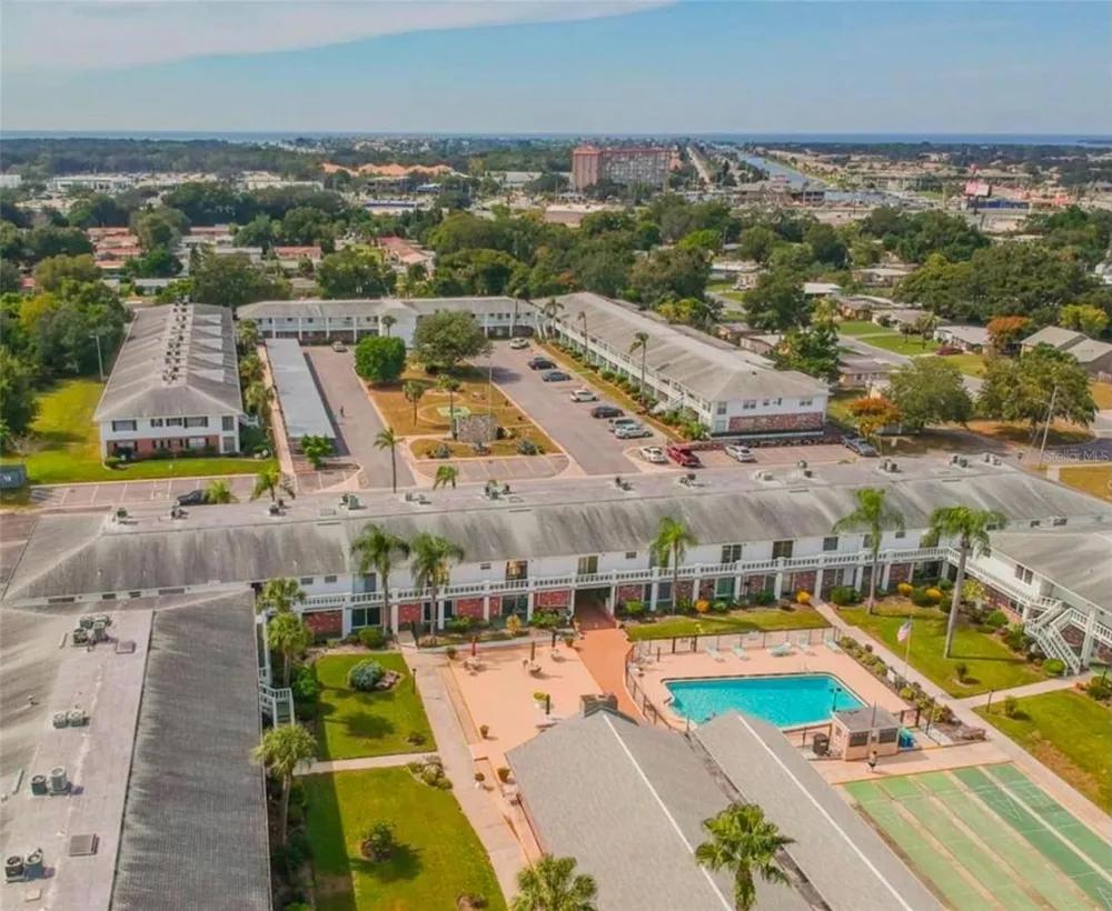 4744 AZALEA DRIVE #204 New Port Richey, FL 34652