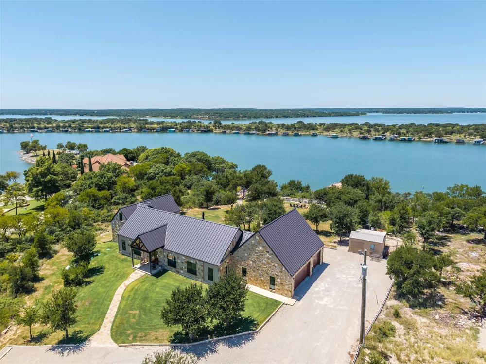 1005 Deepwater Road Brownwood, TX 76801