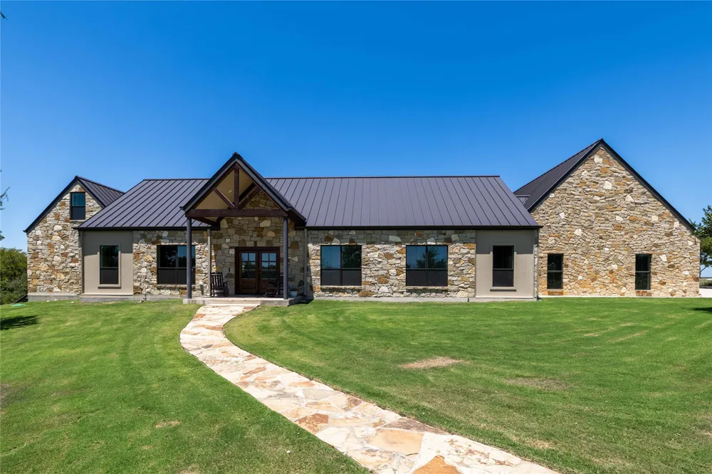 1005 Deepwater Road Brownwood, TX 76801