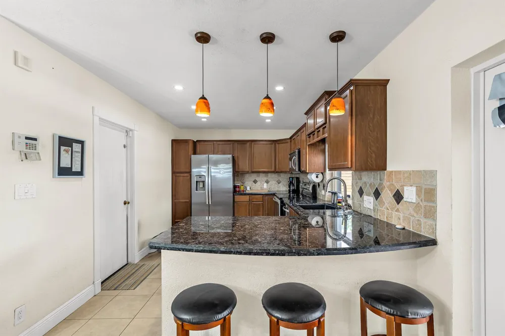 4220 NE 26TH AVENUE Lighthouse Point, FL 33064