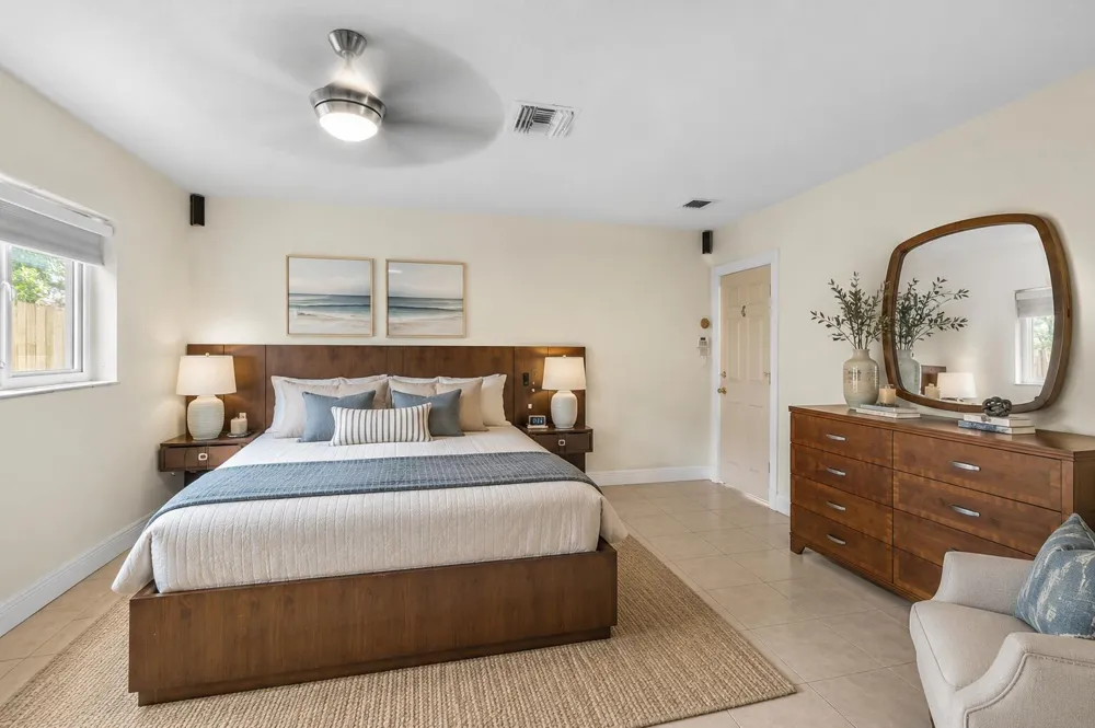 4220 NE 26TH AVENUE Lighthouse Point, FL 33064