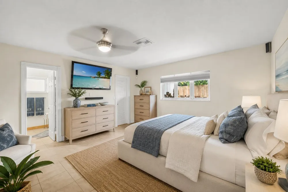 4220 NE 26TH AVENUE Lighthouse Point, FL 33064