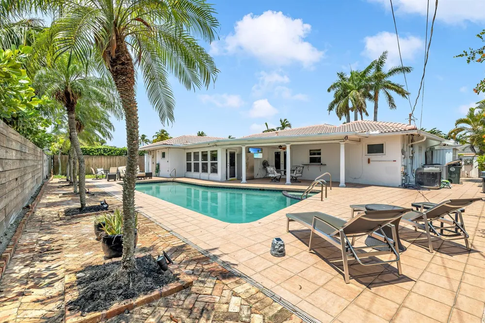 4220 NE 26TH AVENUE Lighthouse Point, FL 33064