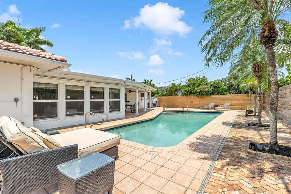4220 NE 26TH AVENUE Lighthouse Point, FL 33064