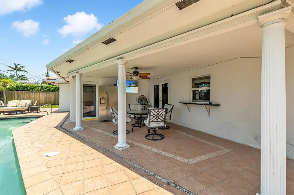 4220 NE 26TH AVENUE Lighthouse Point, FL 33064