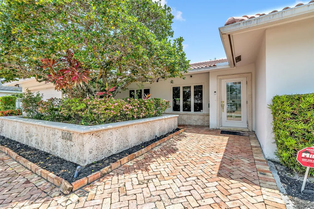 4220 NE 26TH AVENUE Lighthouse Point, FL 33064