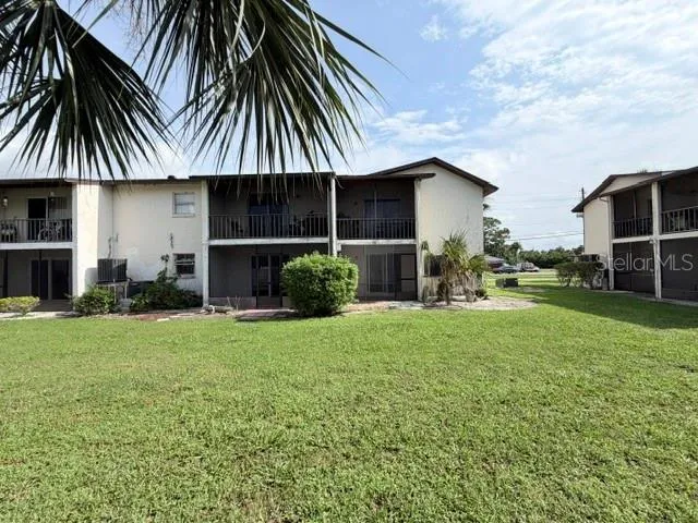 5521 BAY BOULEVARD #101 Port Richey, FL 34668