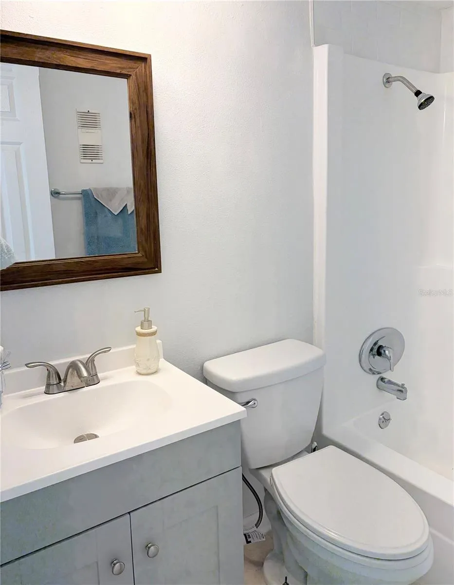 5521 BAY BOULEVARD #101 Port Richey, FL 34668
