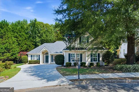 100 Avondale CIR