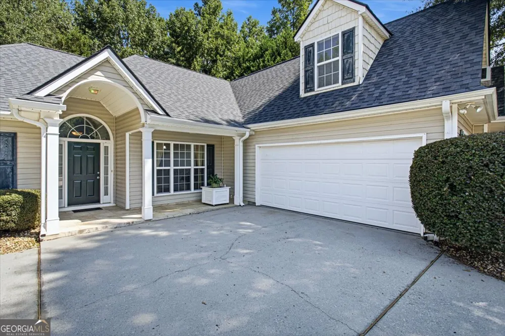 100 Avondale CIR Newnan, GA 30265