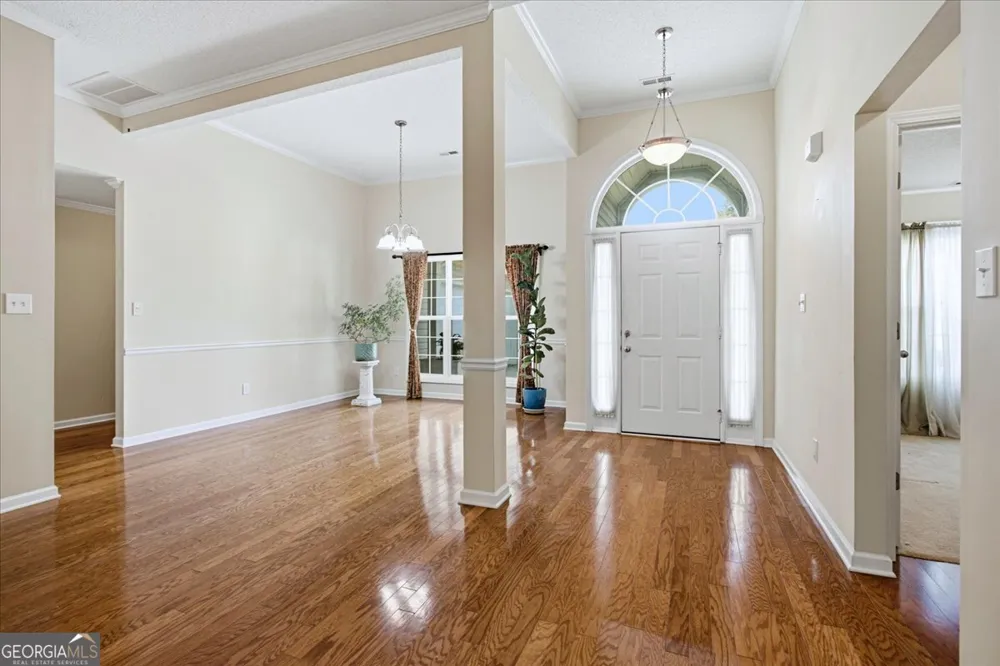 100 Avondale CIR Newnan, GA 30265