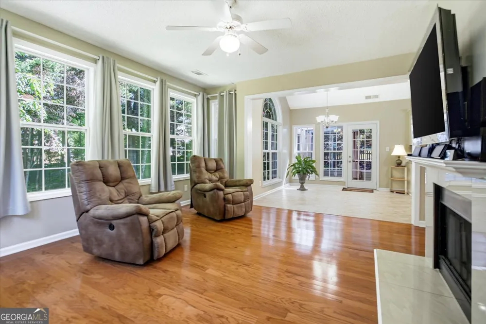 100 Avondale CIR Newnan, GA 30265